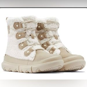 Sorel Women's Lace Up Boots - Cream and Tan